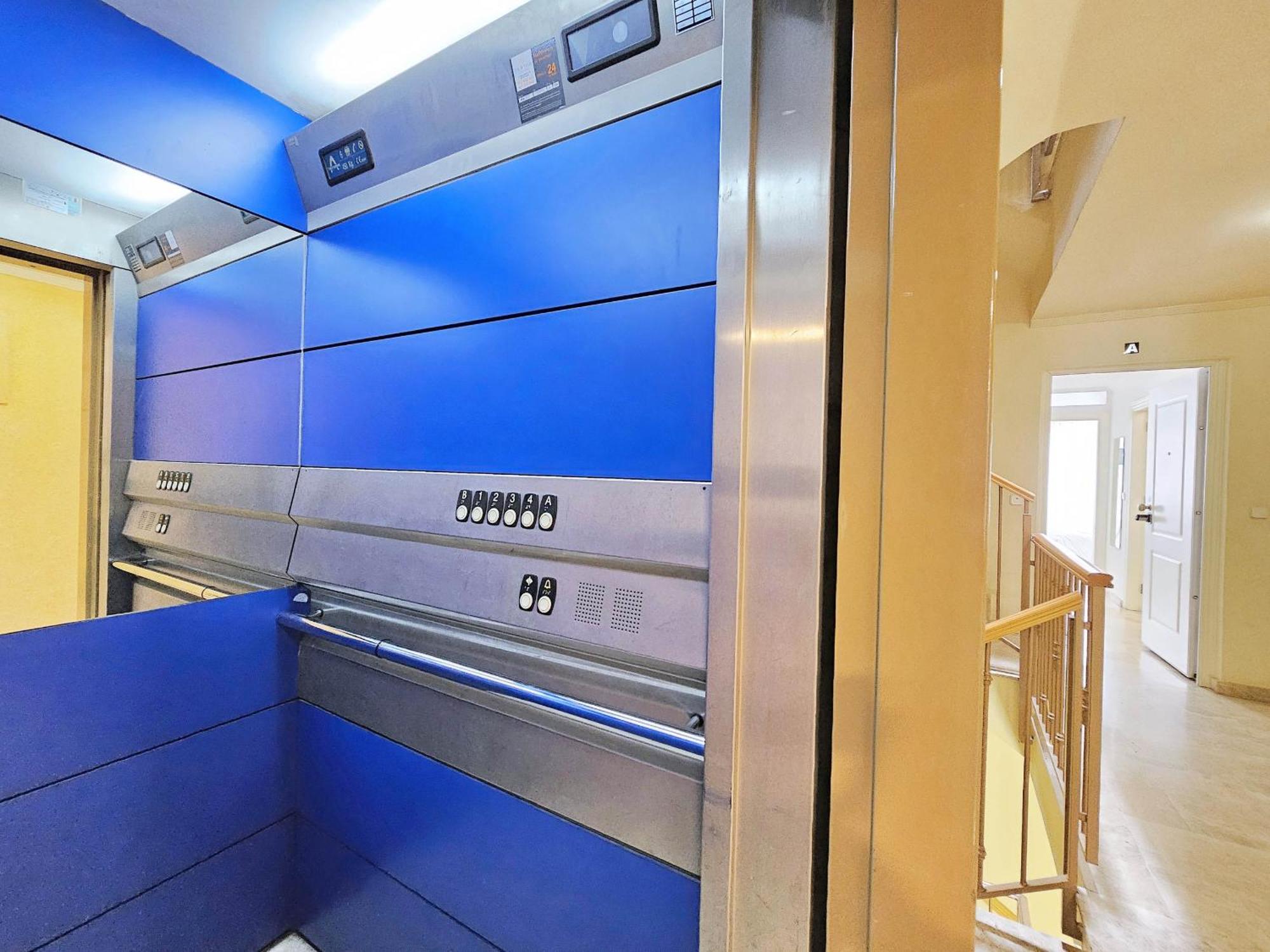 Apartamentos Nuevo Edificio Alba Cartagena Centro Parking ภายนอก รูปภาพ