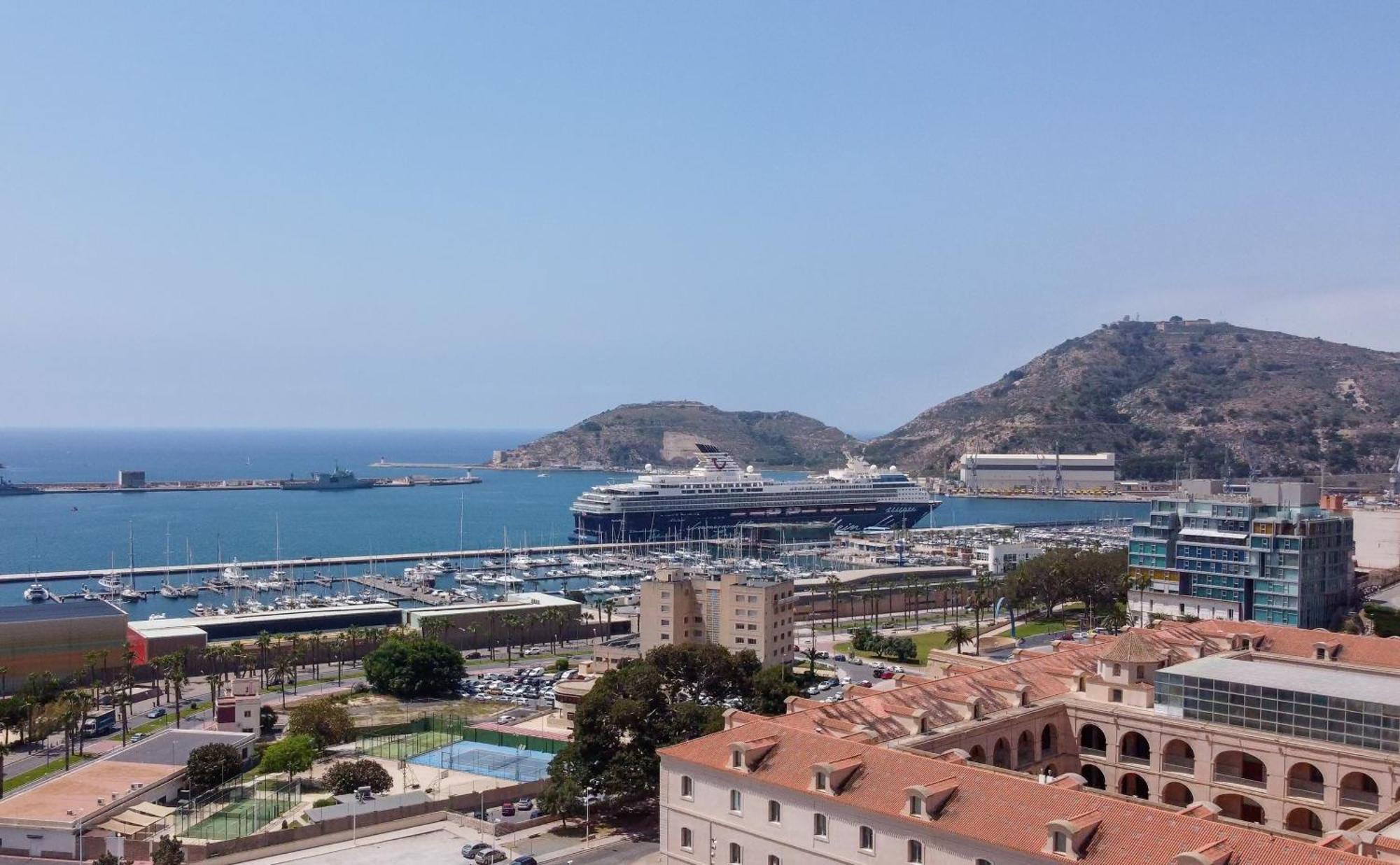 Apartamentos Nuevo Edificio Alba Cartagena Centro Parking ภายนอก รูปภาพ